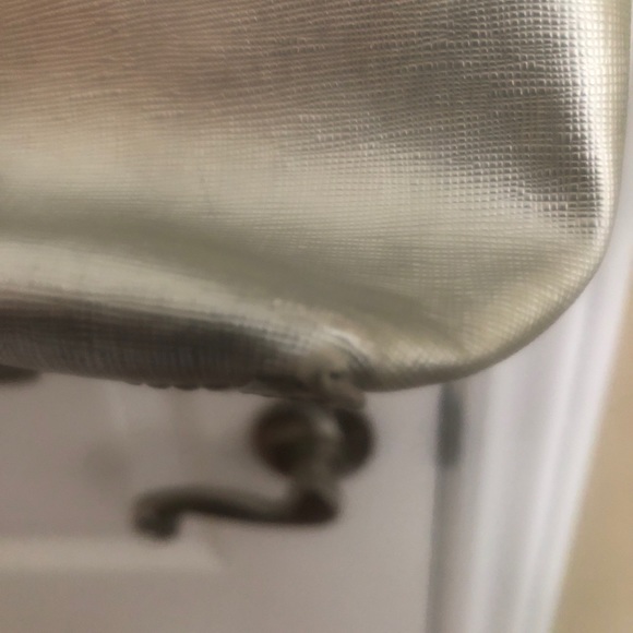 VINCE CAMUTO - EUC Tote Bag - Picture 11 of 13